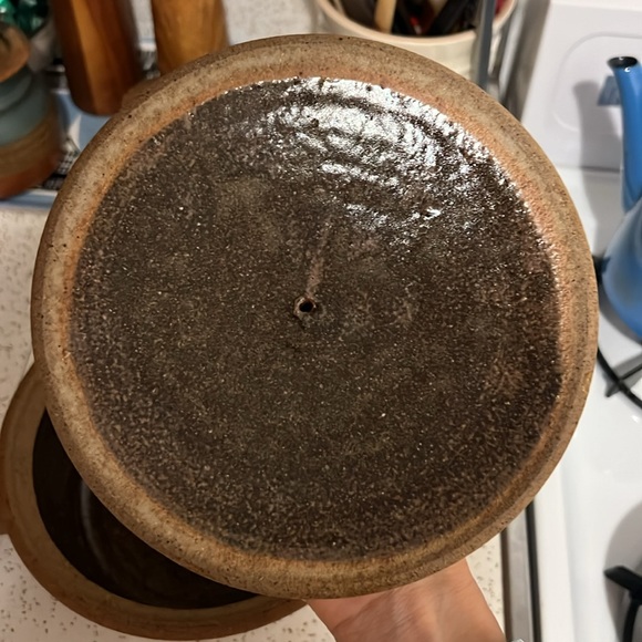 Muchelney Handled Casserole (John Leach) - Picture 6 of 9